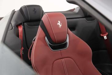 Ferrari Roma Spider — photo 8