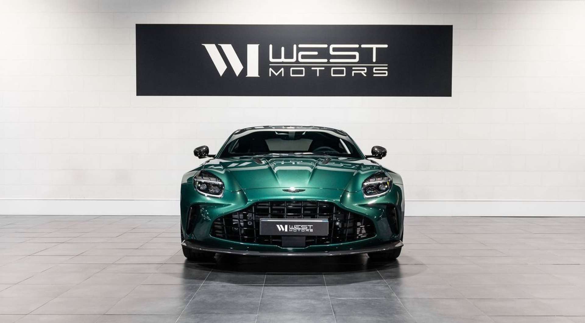 Aston Martin V8 665 - 2025 - Joinsteer - #2