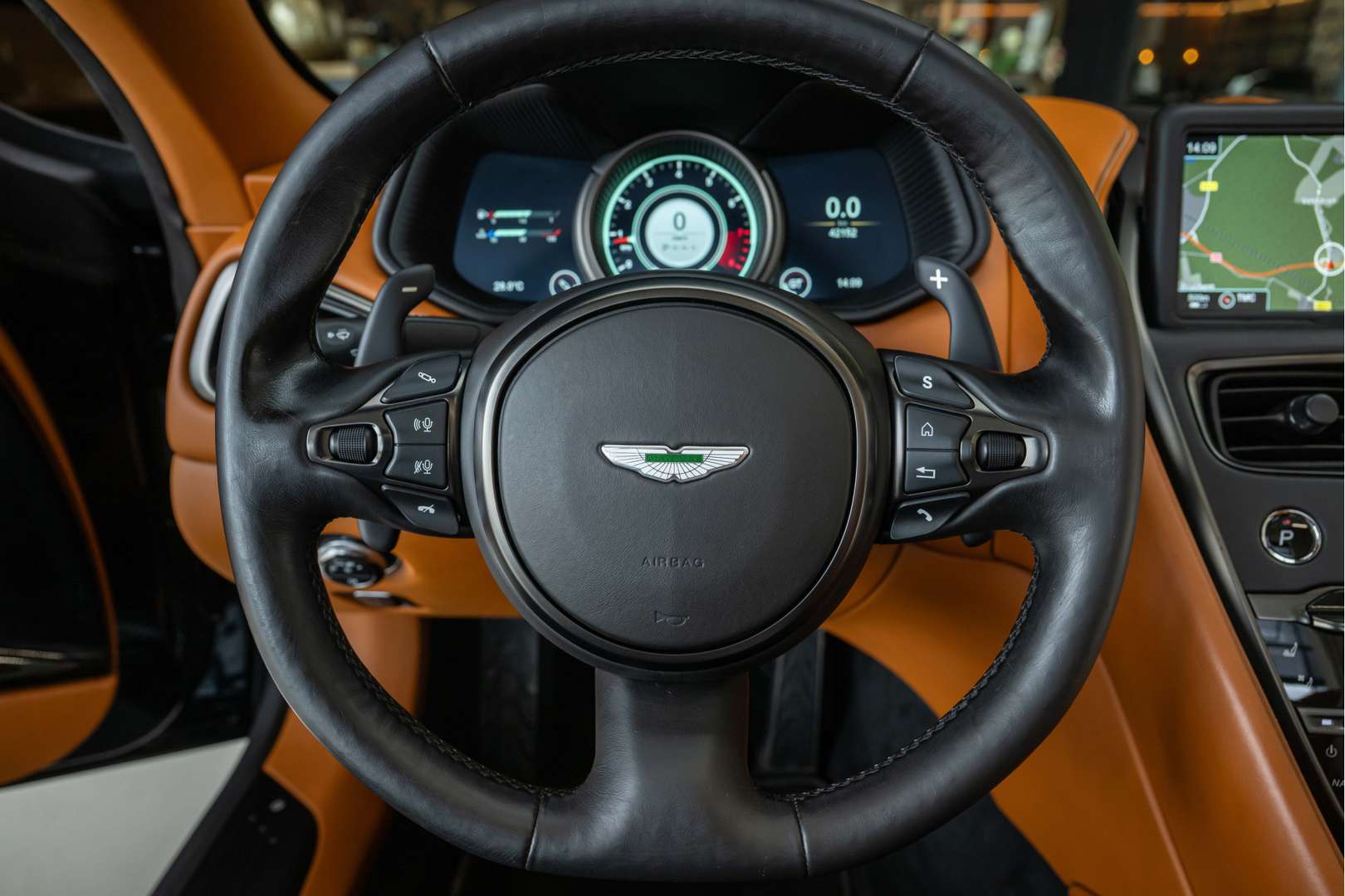 Aston Martin DB11 Volante 4.0 V8 - 2018 - Joinsteer - #17