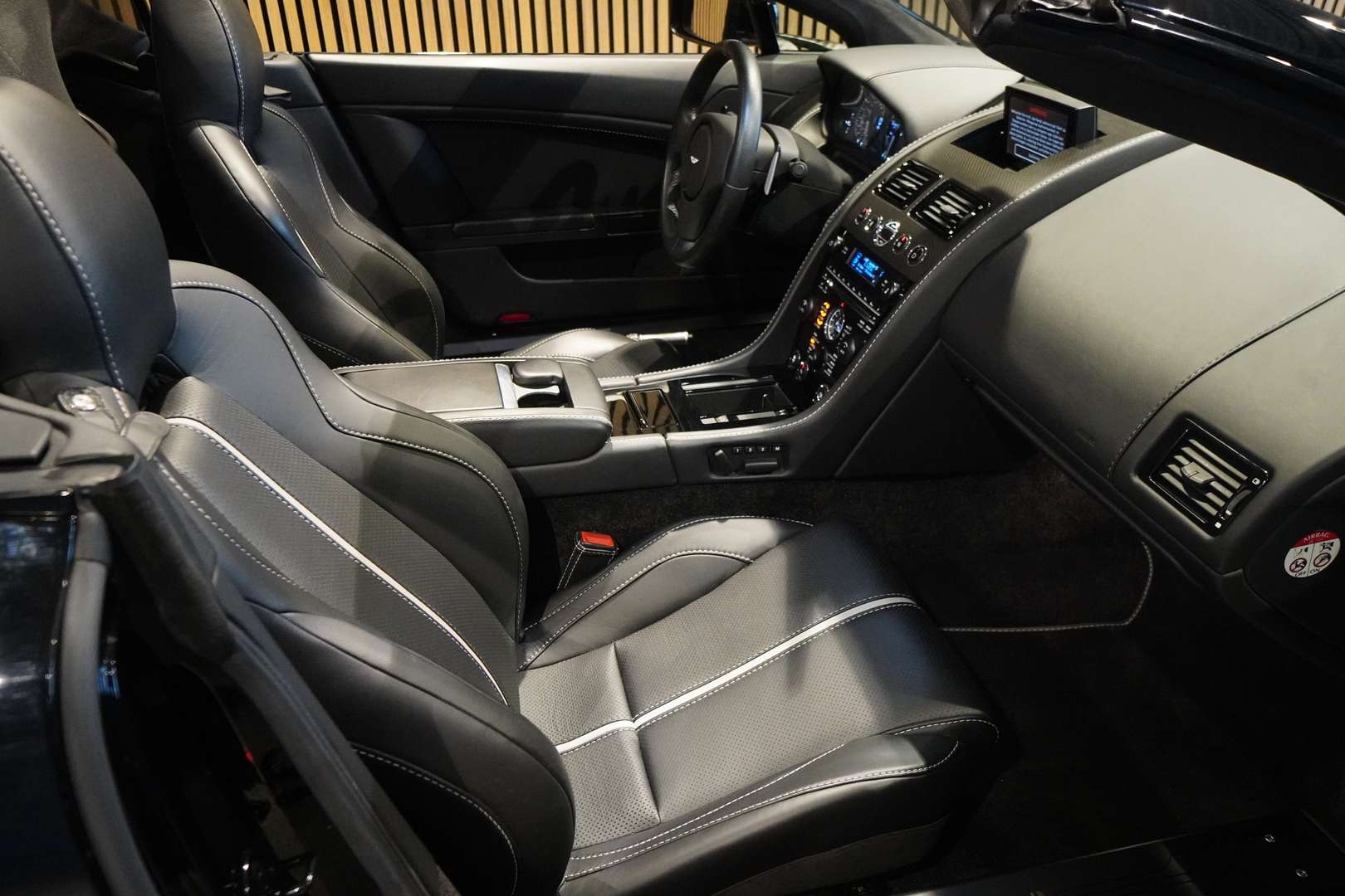 Aston Martin Vantage S Roadster V8 N430 - 2017 - Joinsteer - #9