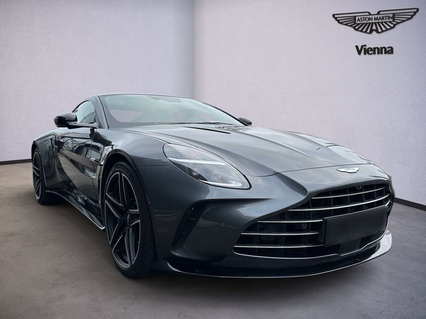 Aston Martin Vantage Coupe BlackPack - 2025 - Joinsteer - #2