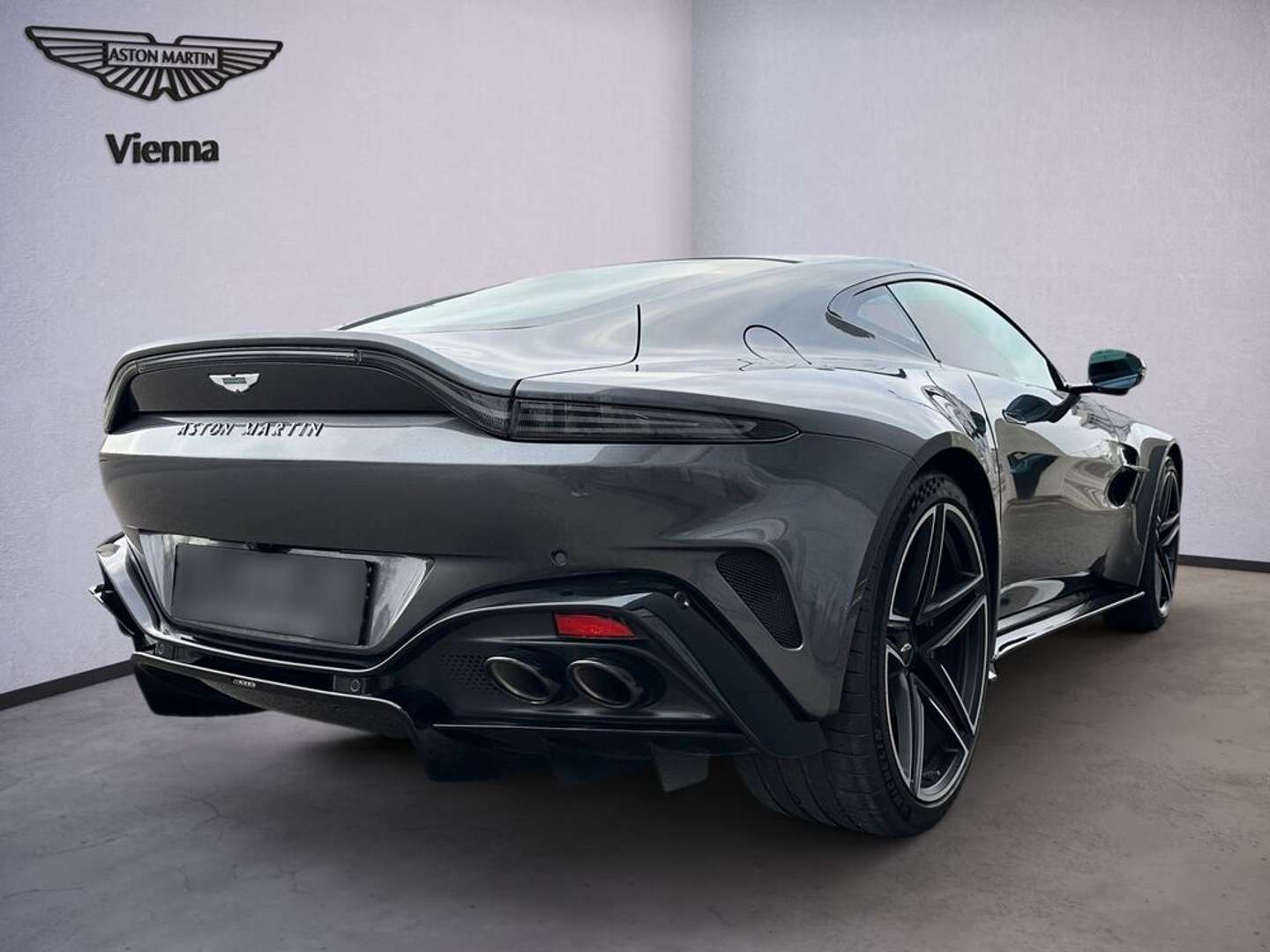 Aston Martin Vantage Coupe BlackPack - 2025 - Joinsteer - #3