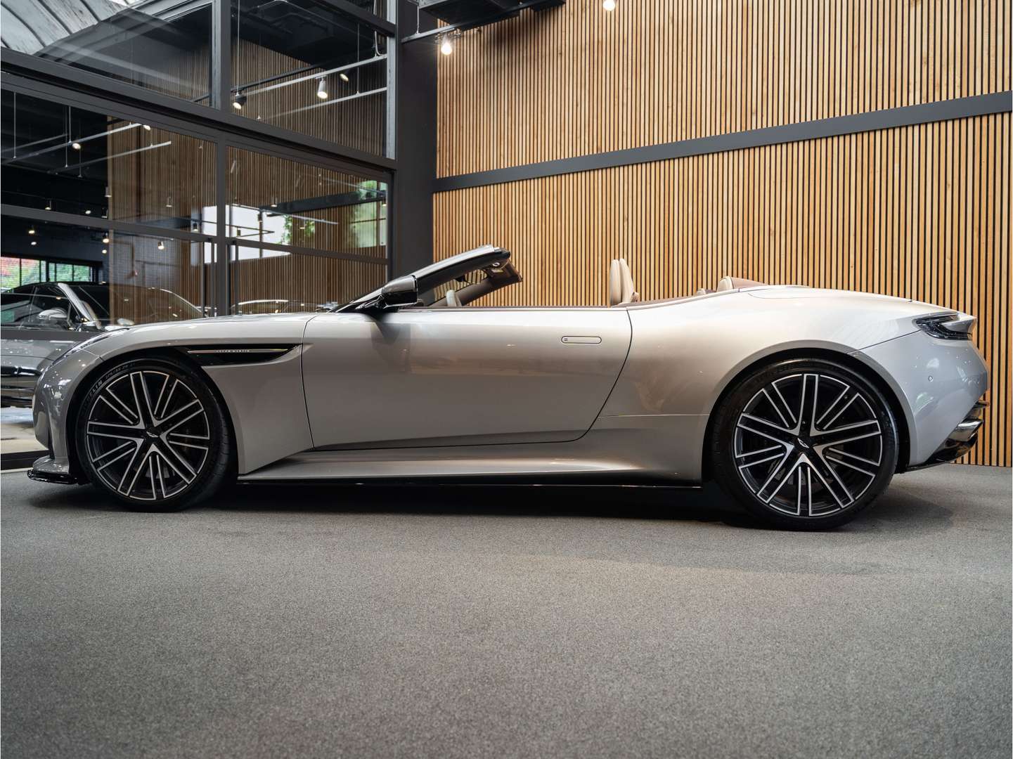 Aston Martin DB12 Volante 4.0 V8 Keramisch - 2024 - Joinsteer - #3
