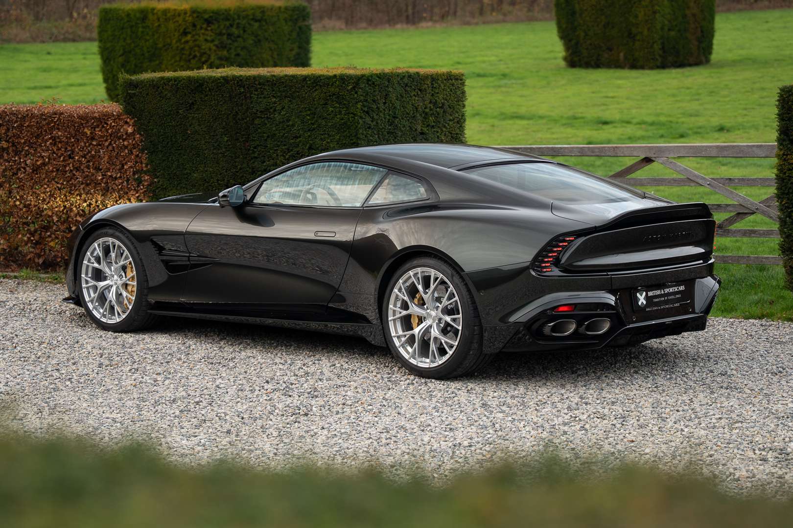 Aston Martin Vanquish V12 - 2025 - Joinsteer - #2
