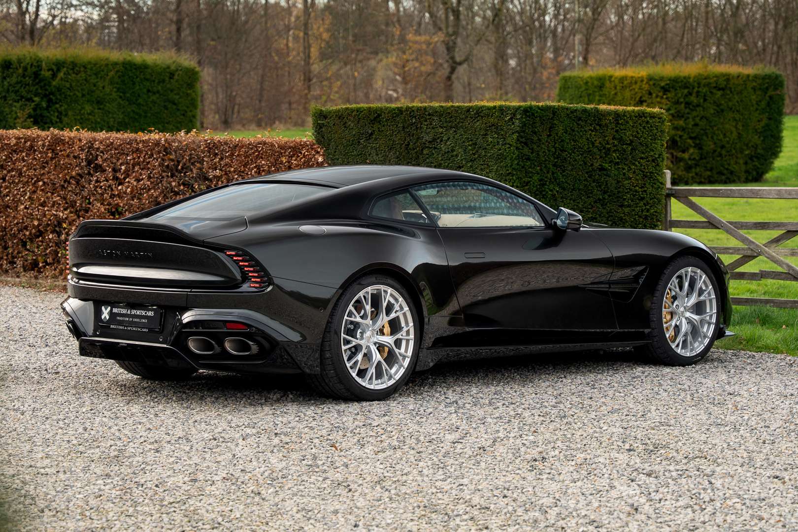 Aston Martin Vanquish V12 - 2025 - Joinsteer - #4
