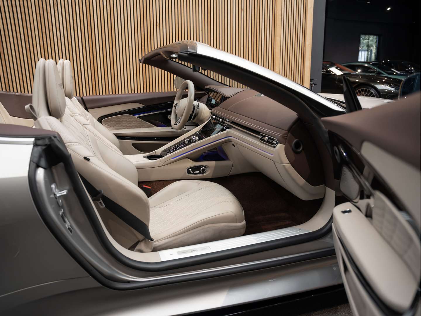 Aston Martin DB12 Volante 4.0 V8 Keramisch - 2024 - Joinsteer - #11