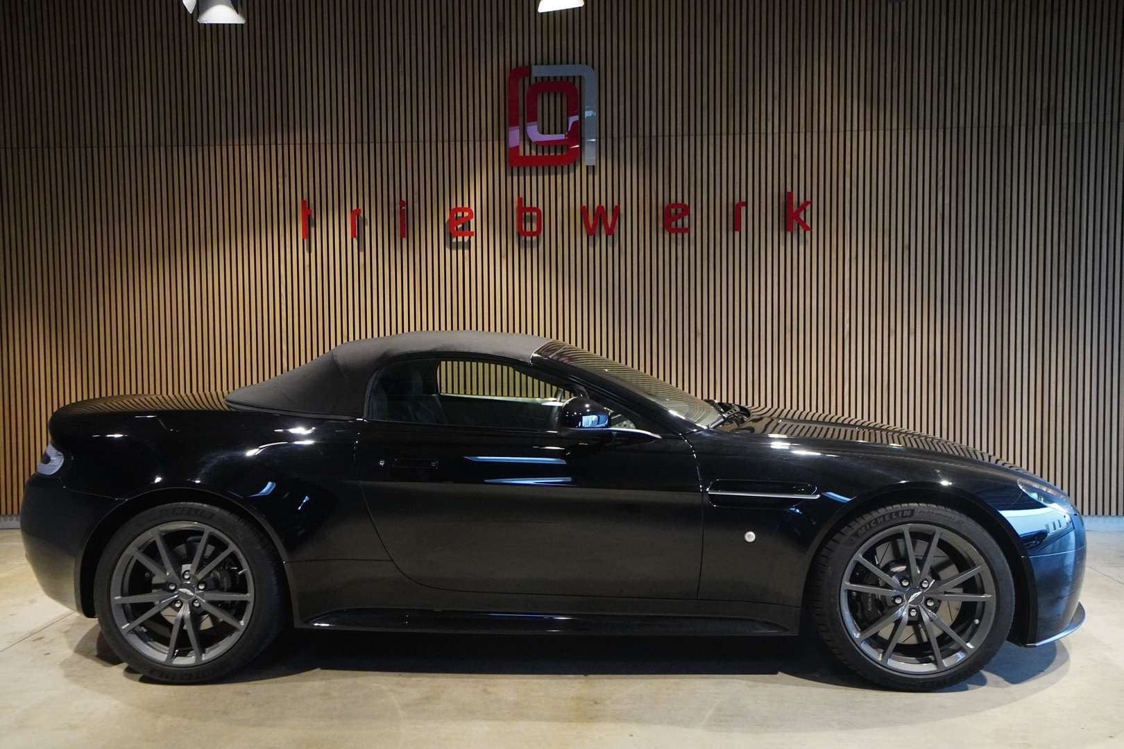 Aston Martin Vantage S Roadster V8 N430 - 2017 - Joinsteer - #17