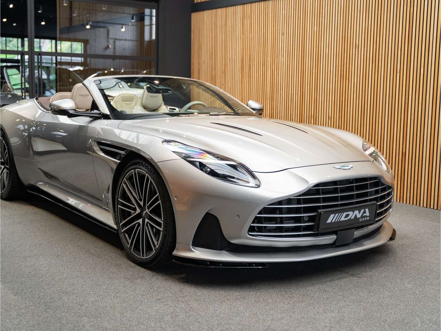 Aston Martin DB12 Volante 4.0 V8 Keramisch - 2024 - Joinsteer - #13