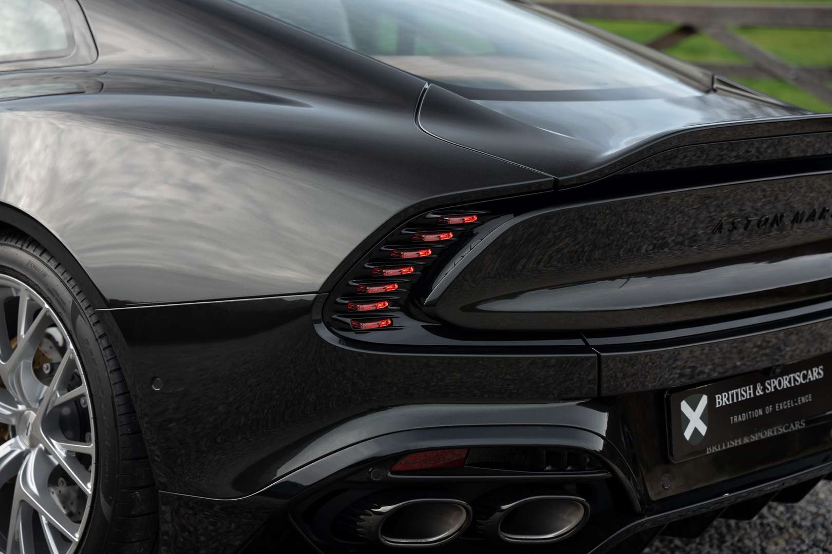 Aston Martin Vanquish V12 - 2025 - Joinsteer - #12