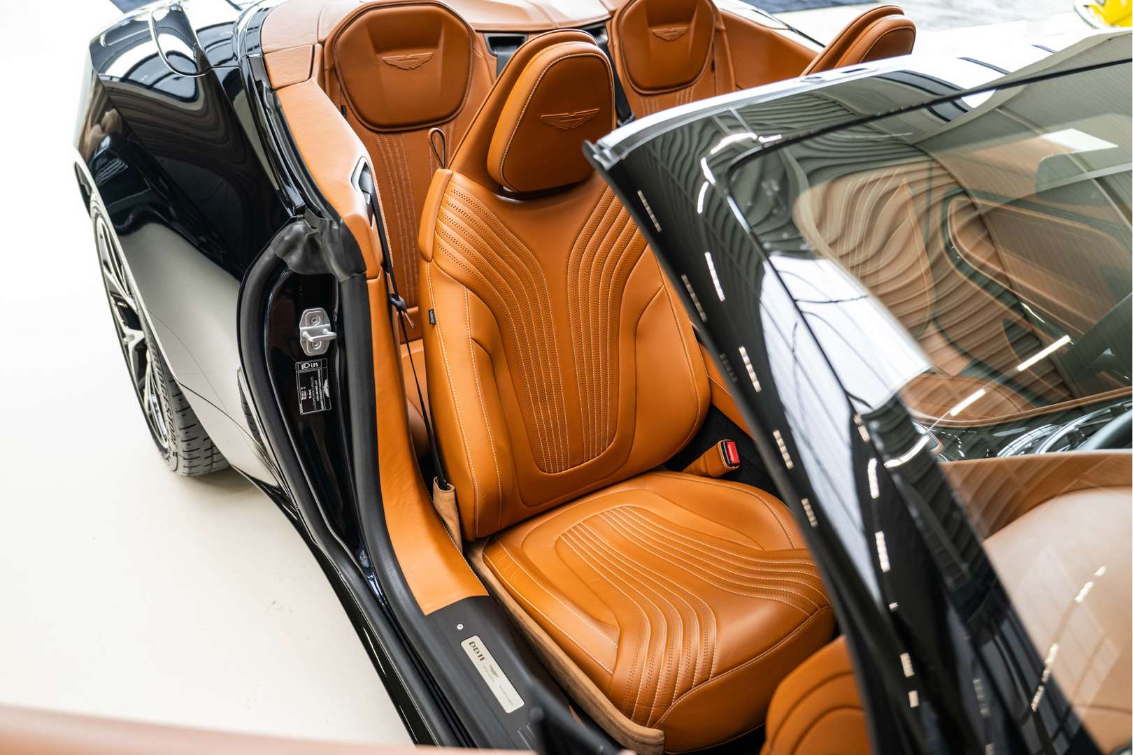 Aston Martin DB11 Volante 4.0 V8 - 2018 - Joinsteer - #36