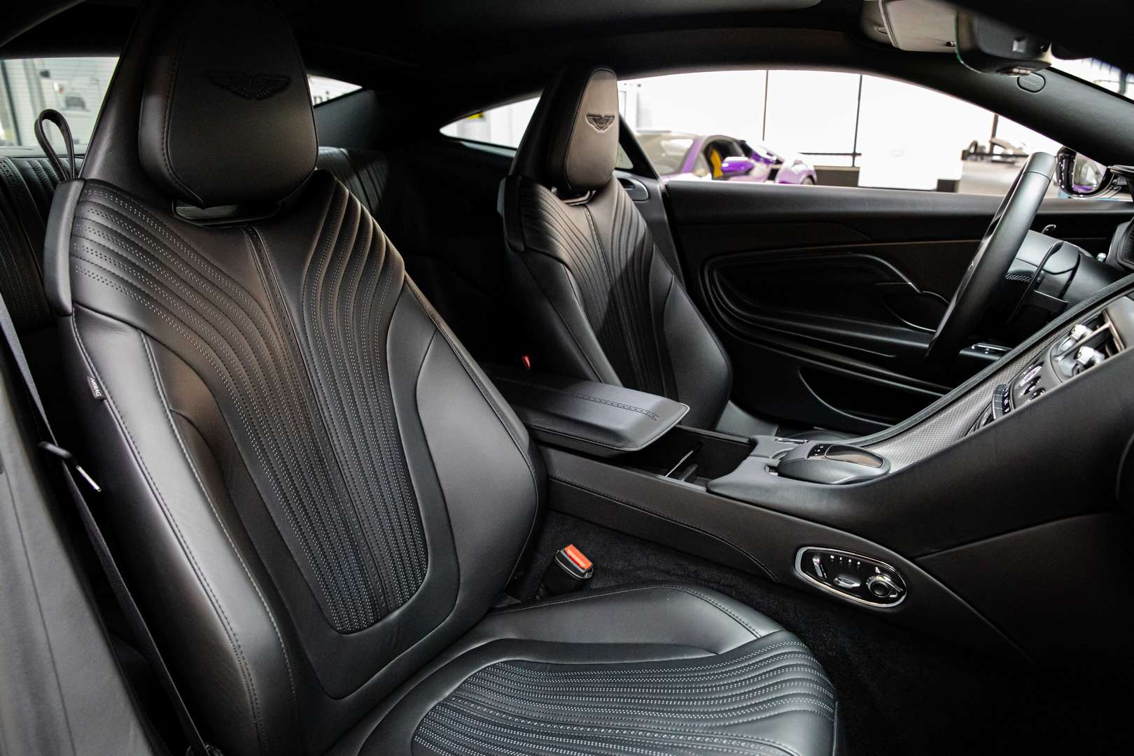 Aston Martin DB11 V12 AMR PACK - 2017 - Joinsteer - #10