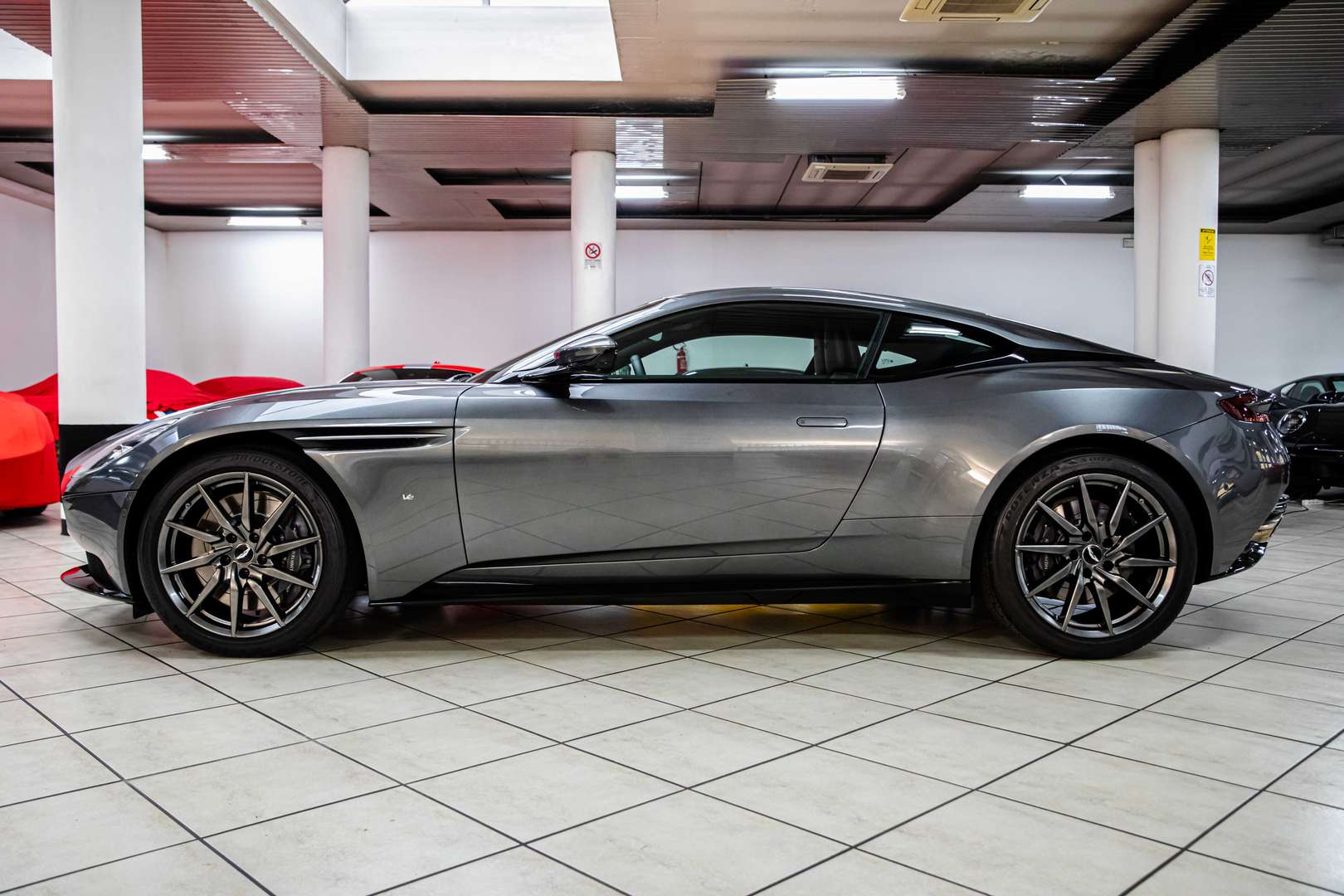 Aston Martin DB11 V12 AMR PACK - 2017 - Joinsteer - #3