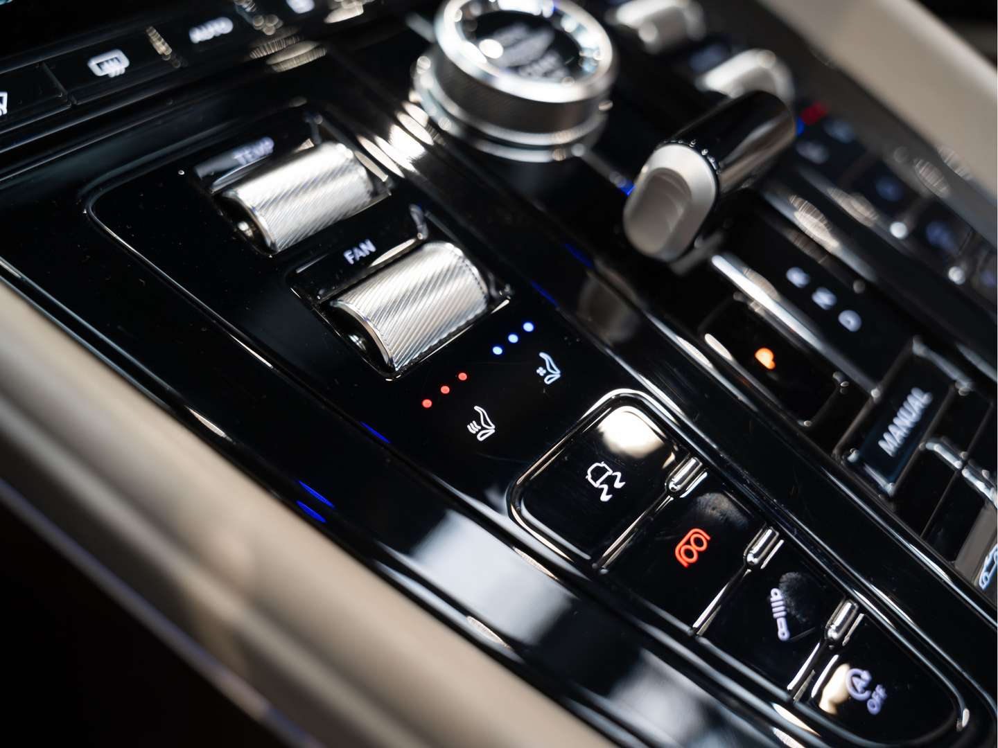 Aston Martin DB12 Volante 4.0 V8 Keramisch - 2024 - Joinsteer - #39