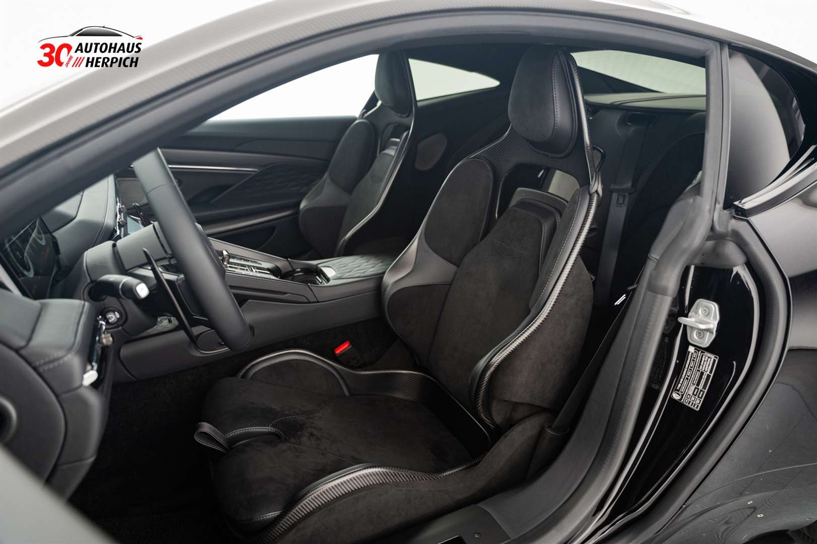 Aston Martin DB Performance - 2024 - Joinsteer - #12