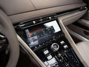 Aston Martin DB12 Volante 4.0 V8 Keramisch — photo 41