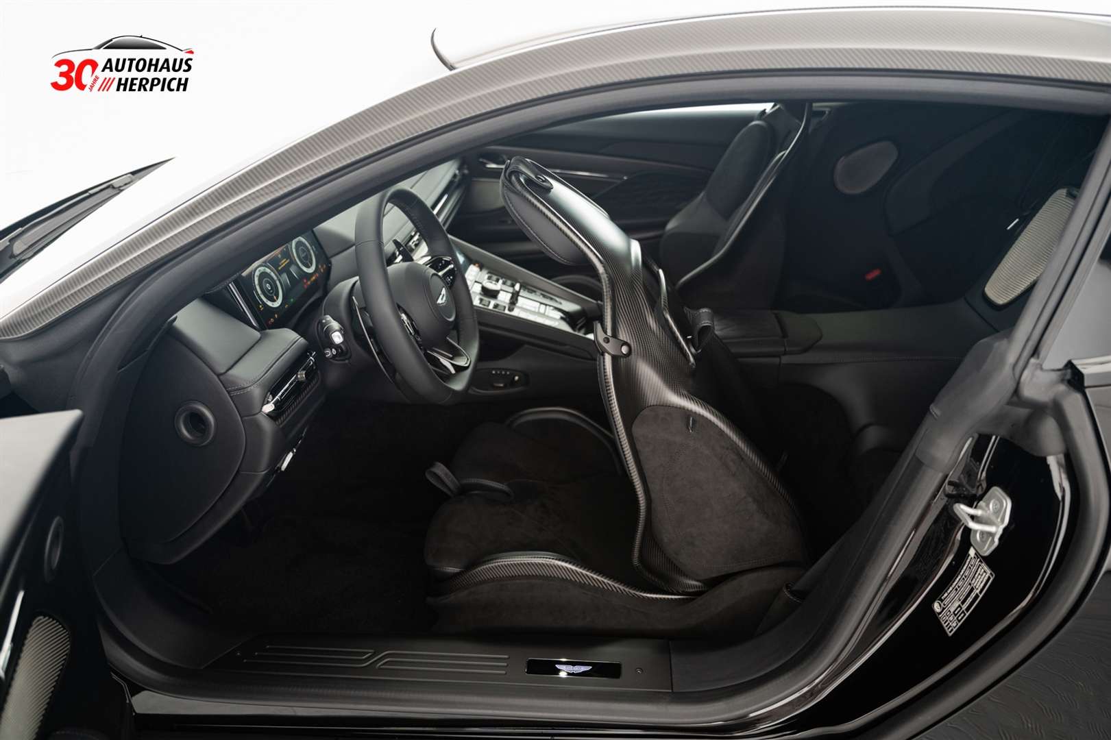 Aston Martin DB Performance - 2024 - Joinsteer - #13