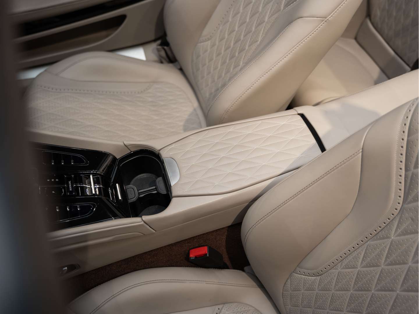 Aston Martin DB12 Volante 4.0 V8 Keramisch - 2024 - Joinsteer - #50