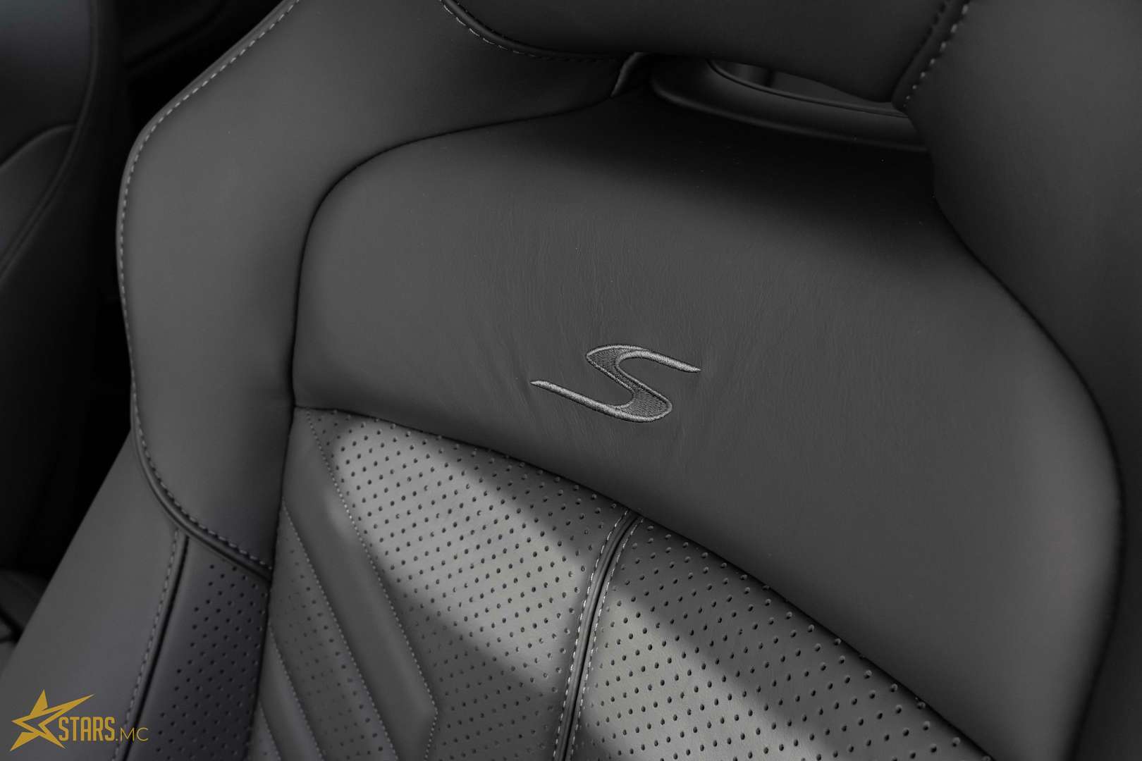 Aston Martin DBX 730 - 2025 - Joinsteer - #17