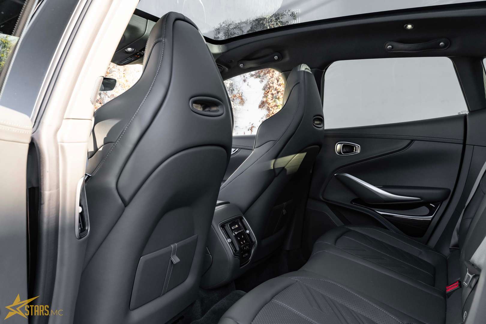 Aston Martin DBX 730 - 2025 - Joinsteer - #20