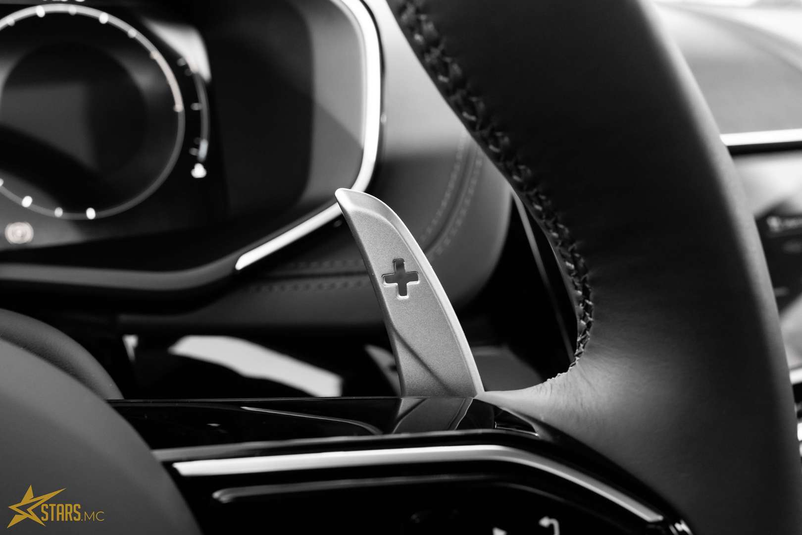 Aston Martin DBX 730 - 2025 - Joinsteer - #24