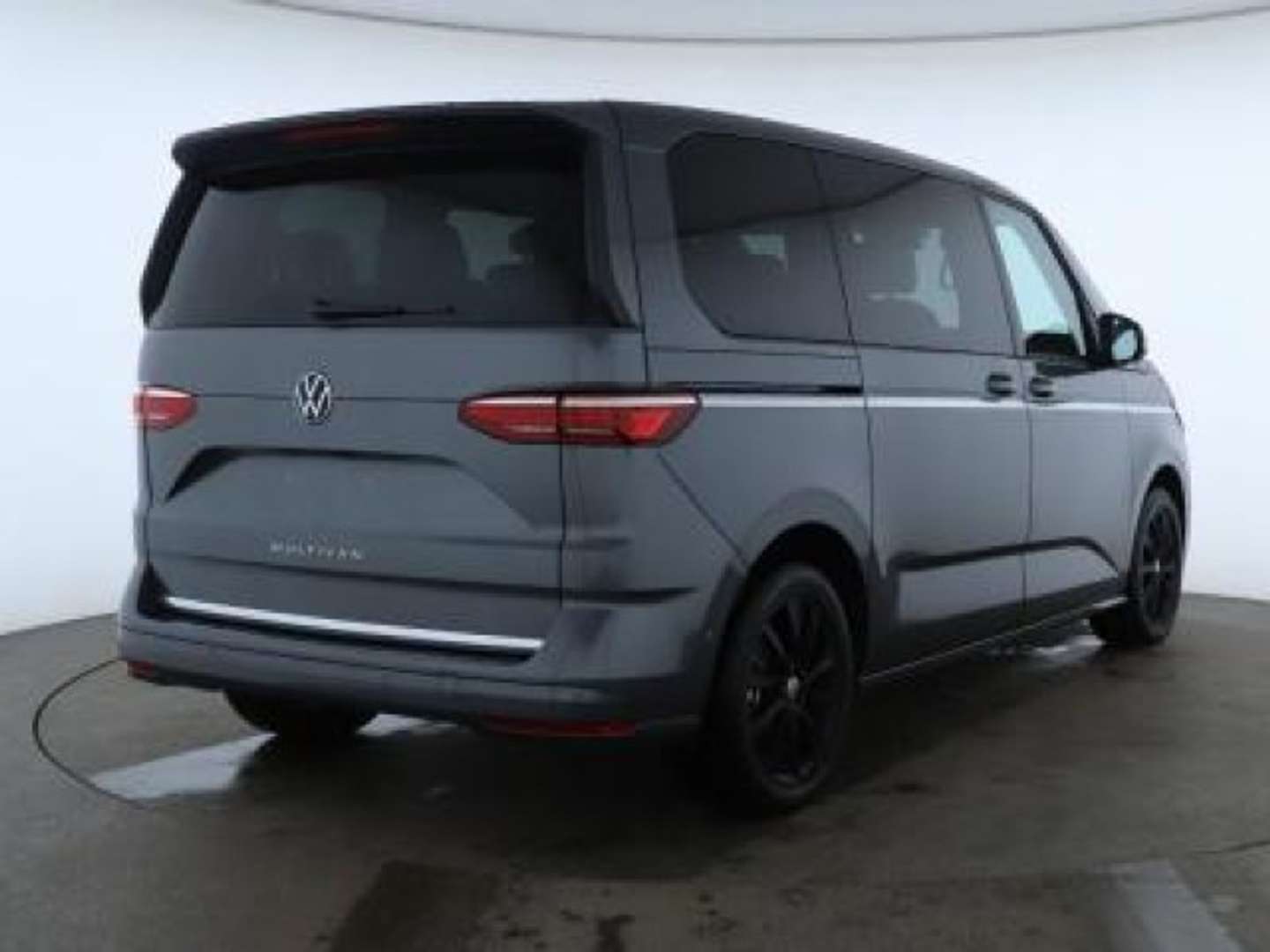 Volkswagen Multivan TDI Style - 2025 - Joinsteer - #1