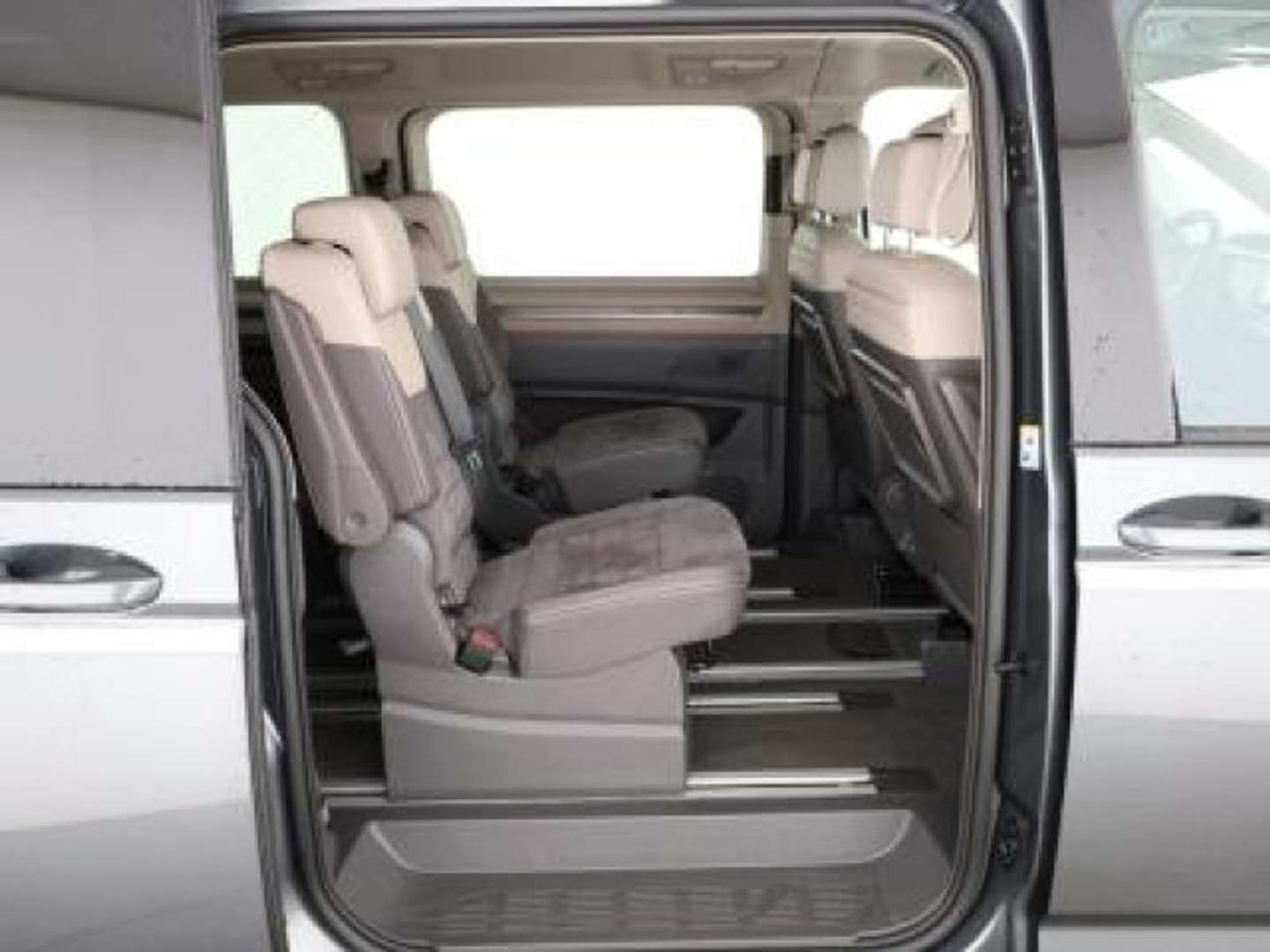 Volkswagen Multivan TDI Style - 2025 - Joinsteer - #3