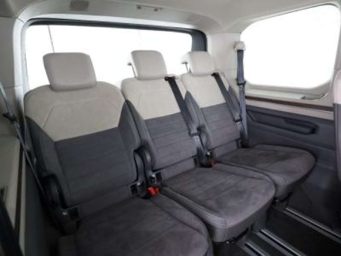 Volkswagen Multivan TDI Style - 2025 - Joinsteer - #5