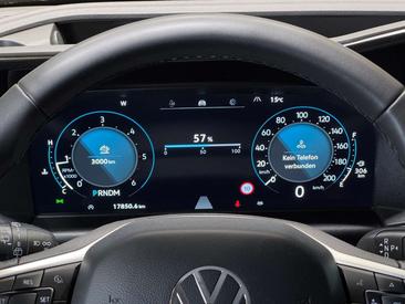 Volkswagen Multivan Caravelle TDI Life — photo 6
