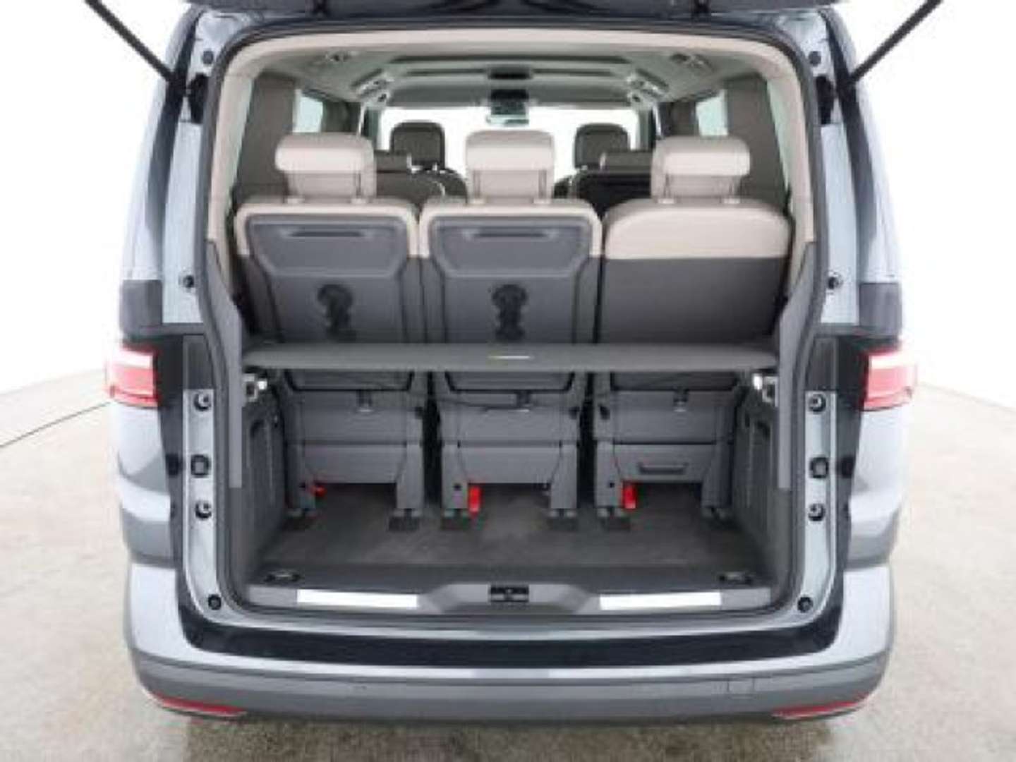 Volkswagen Multivan TDI Style - 2025 - Joinsteer - #6