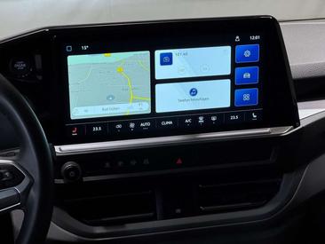 Volkswagen Multivan Caravelle TDI Life — photo 7