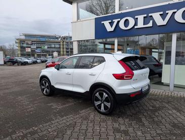 Volvo XC40 T5 Recharge Plus — photo 2