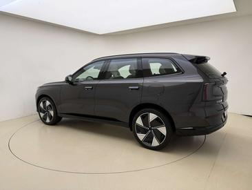 Volvo EX90 Performance Ultra Twin Motor — photo 11