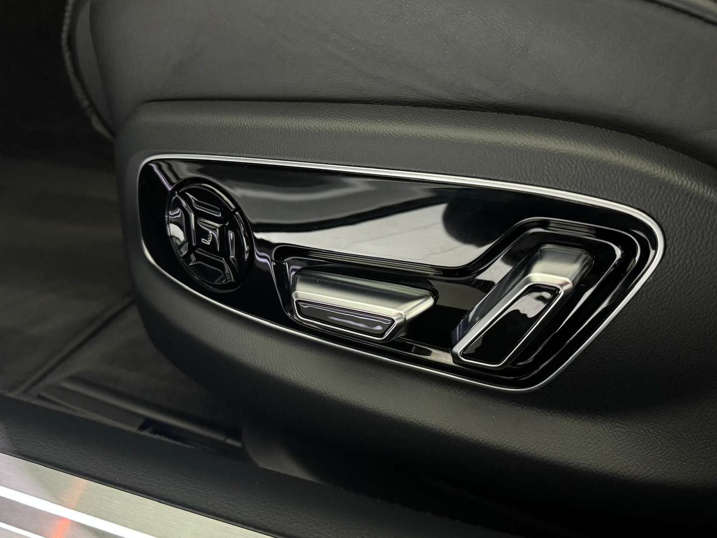 Audi A8 S Line 60 TFSI E - 2020 - Joinsteer - #20