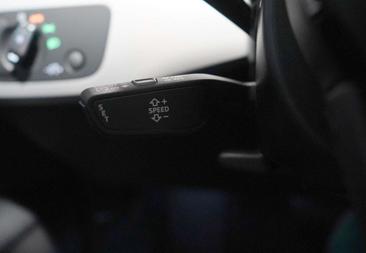 Audi A4 Advance 35 TDI — photo 13