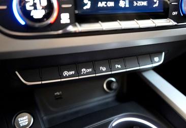 Audi A4 Advance 35 TDI — photo 17