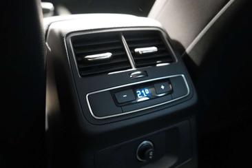 Audi A4 Advance 35 TDI — photo 29