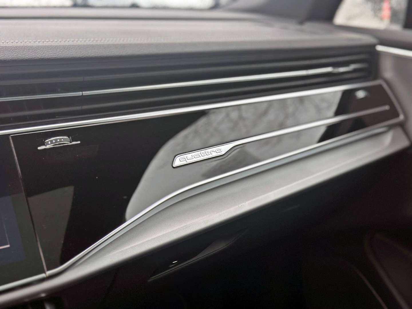 Audi Q7 S Line Black 55TFSI - 2025 - Joinsteer - #24