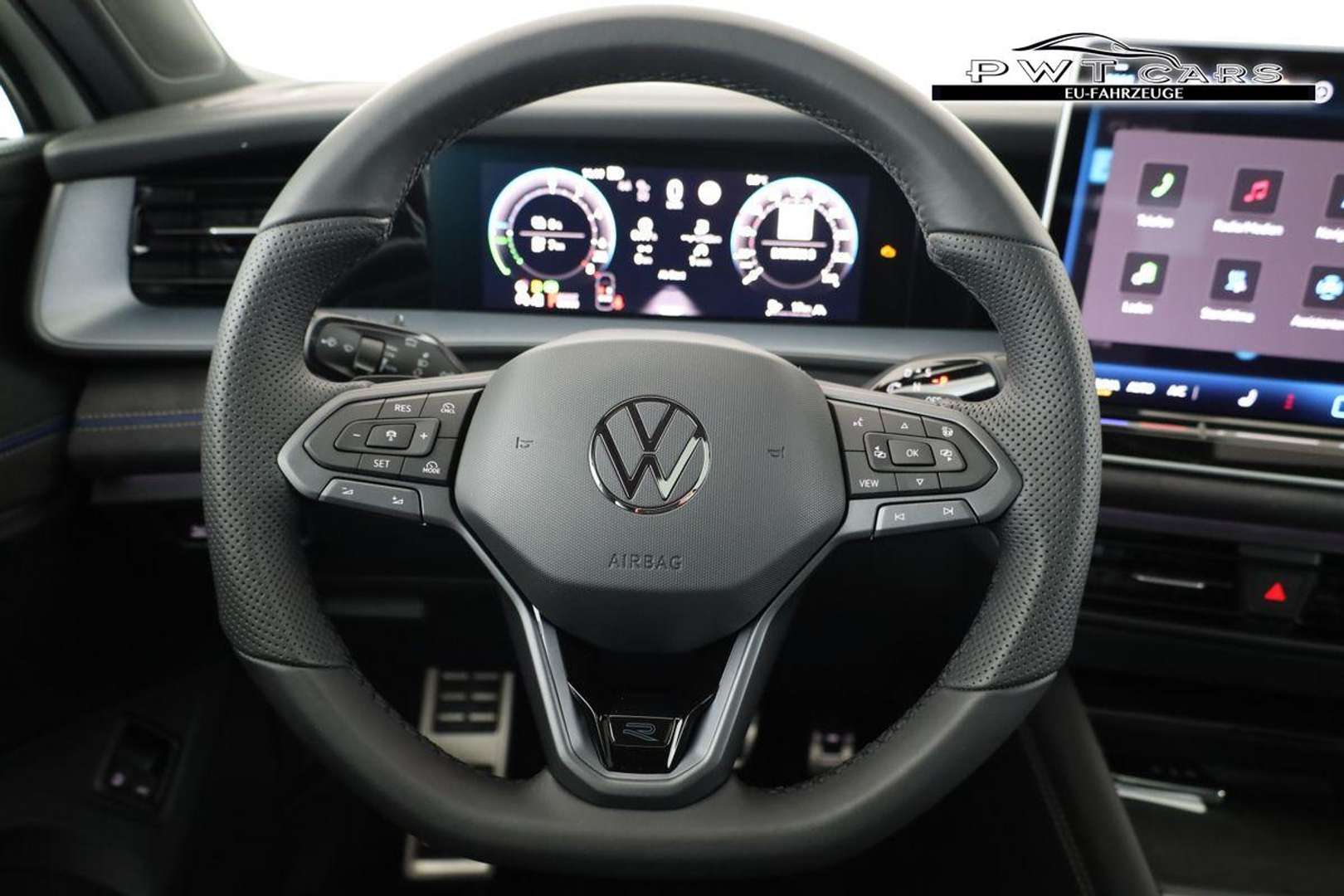 Volkswagen T-CROSS EHybrid R-Line - 2025 - Joinsteer - #4