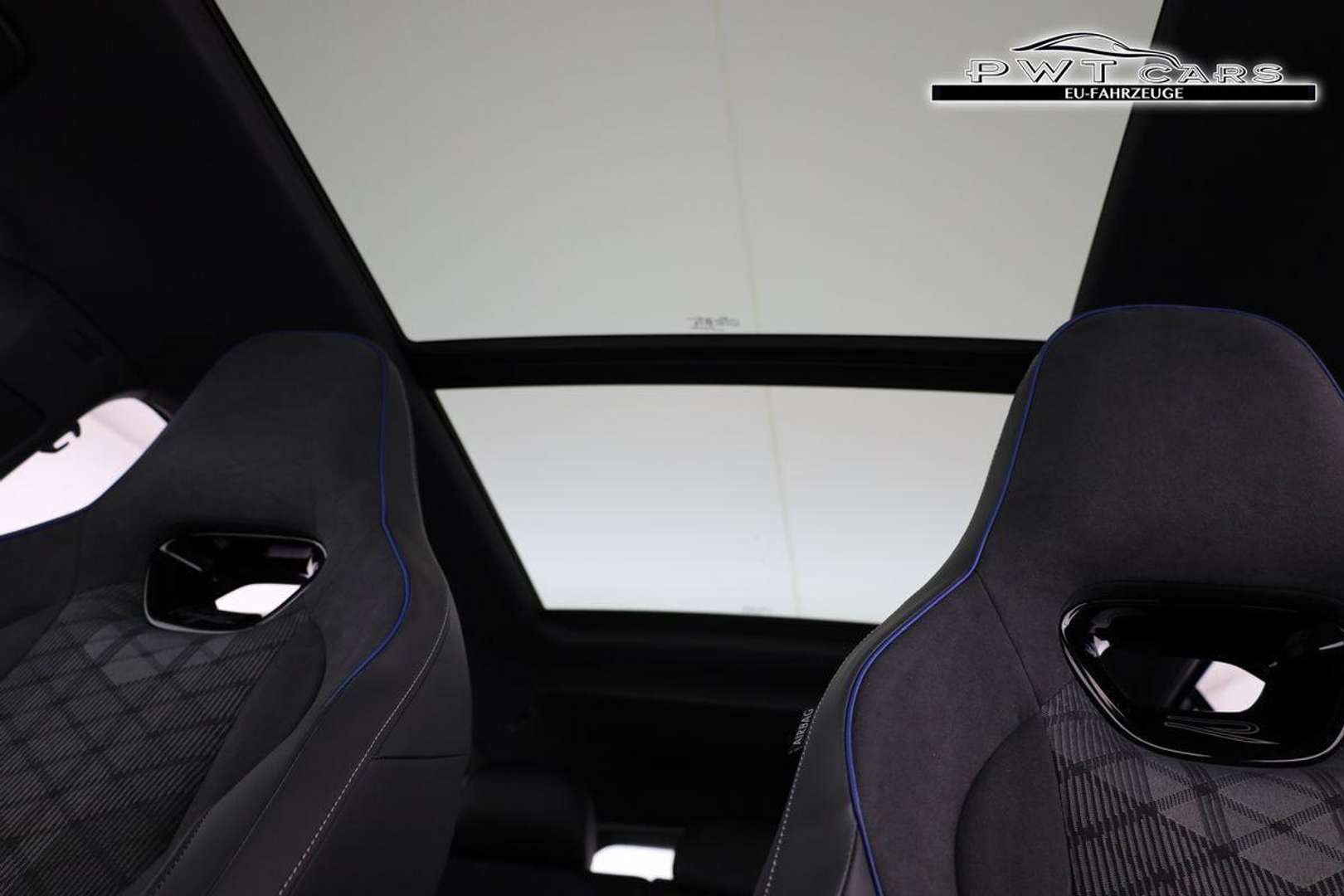 Volkswagen T-CROSS EHybrid R-Line - 2025 - Joinsteer - #9