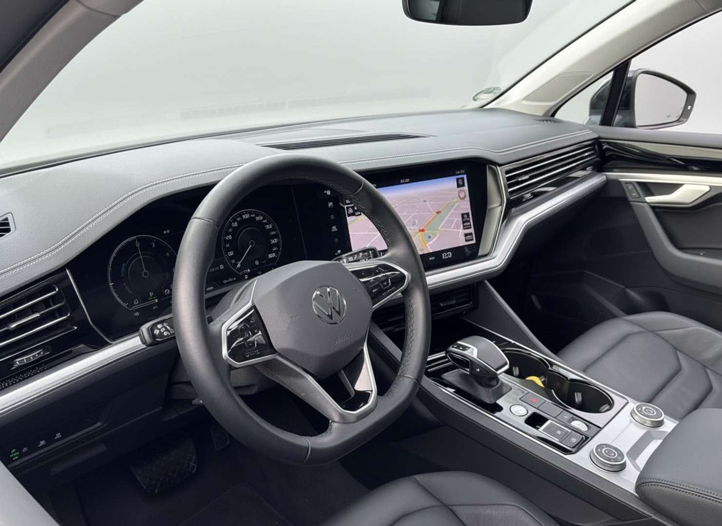 Volkswagen Touareg EHybrid Elegance 4Motion - 2022 - Joinsteer - #2