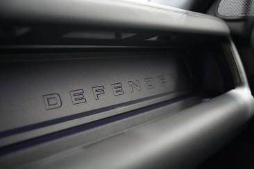 Land Rover Defender 90 Carpathian Edition V8 P525 AWD Aut. — photo 25