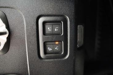 Land Rover Defender 90 Carpathian Edition V8 P525 AWD Aut. — photo 33