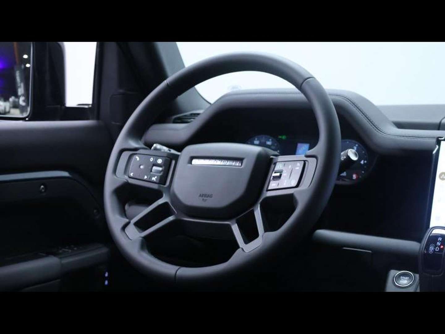 Land Rover Defender 90 D200 X-Dynamic SE AWD Auto - 2026 - Joinsteer - #14