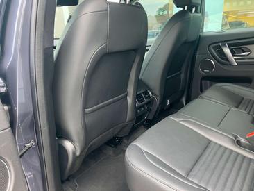 Land Rover Discovery Sport Dynamic SE AWD Auto 2.0D TD4 MHEV — photo 7