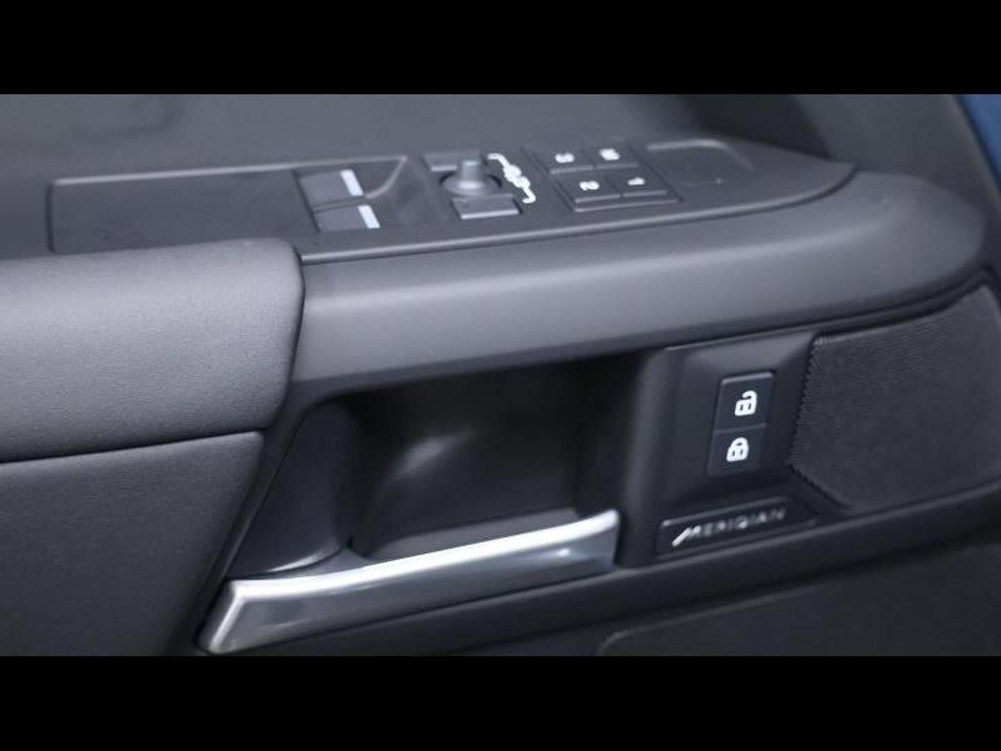 Land Rover Defender 90 D200 X-Dynamic SE AWD Auto - 2026 - Joinsteer - #23