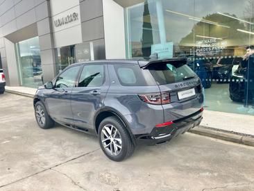 Land Rover Discovery Sport Dynamic SE AWD Auto 2.0D TD4 MHEV — photo 9
