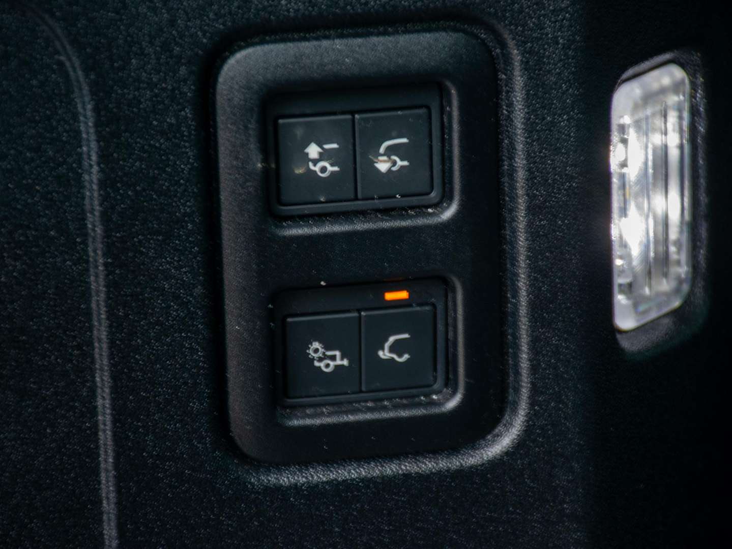 Land Rover Defender 90 3.0 D200 MHEV S L URBAN L Torque Vectoring L Ca - 2024 - Joinsteer - #25