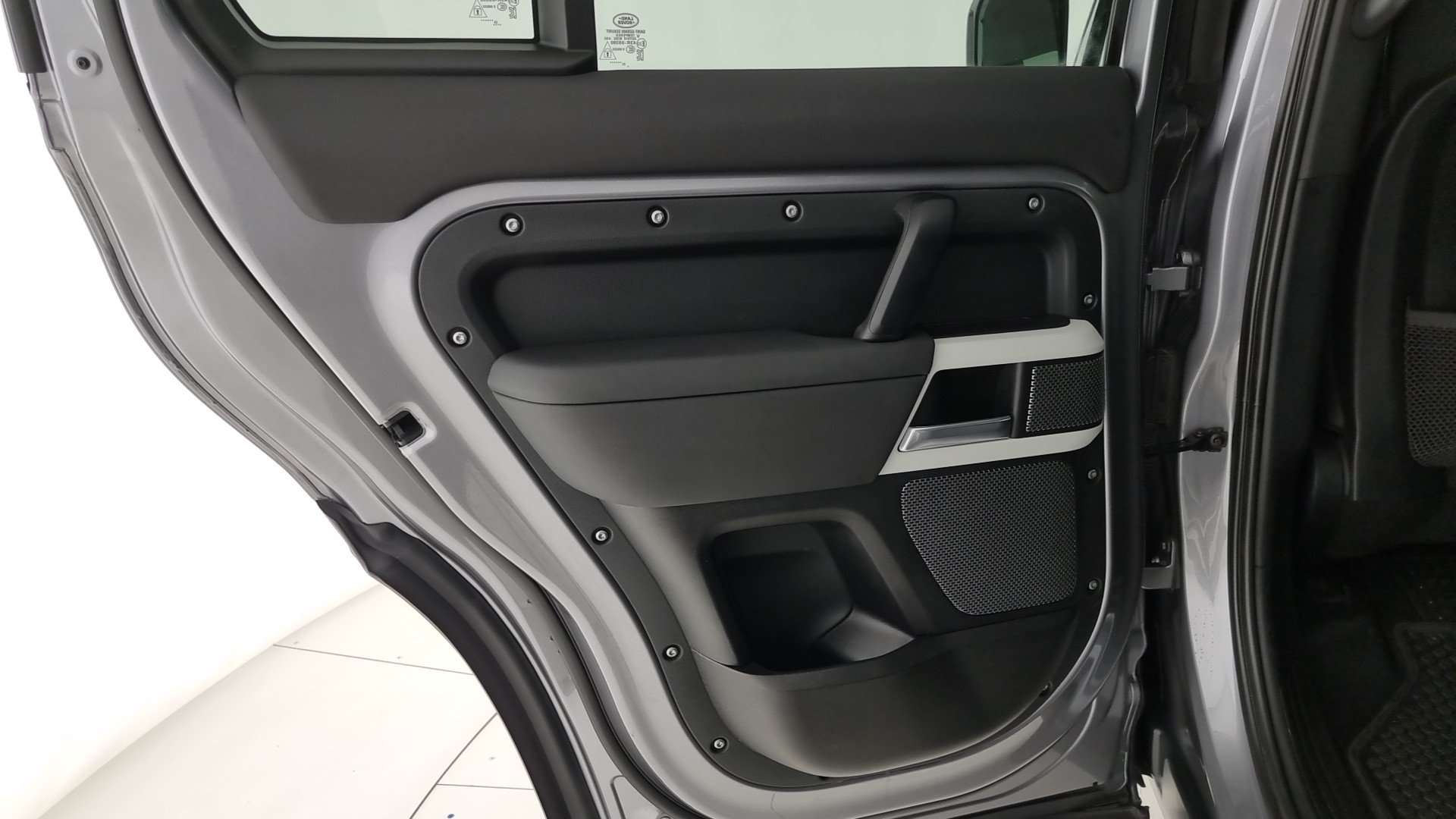 Land Rover Defender 110 SE AWD Auto 3.0D I6 250 - 2023 - Joinsteer - #18