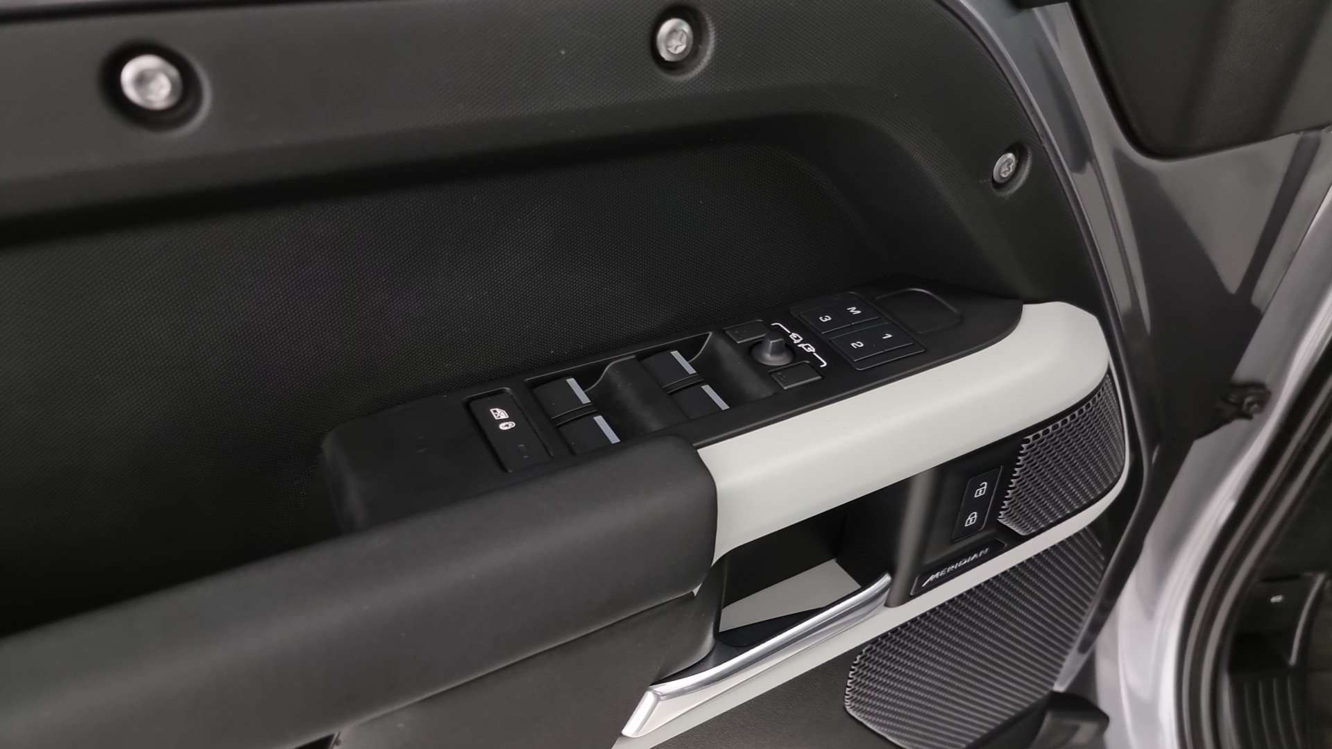 Land Rover Defender 110 SE AWD Auto 3.0D I6 250 - 2023 - Joinsteer - #19