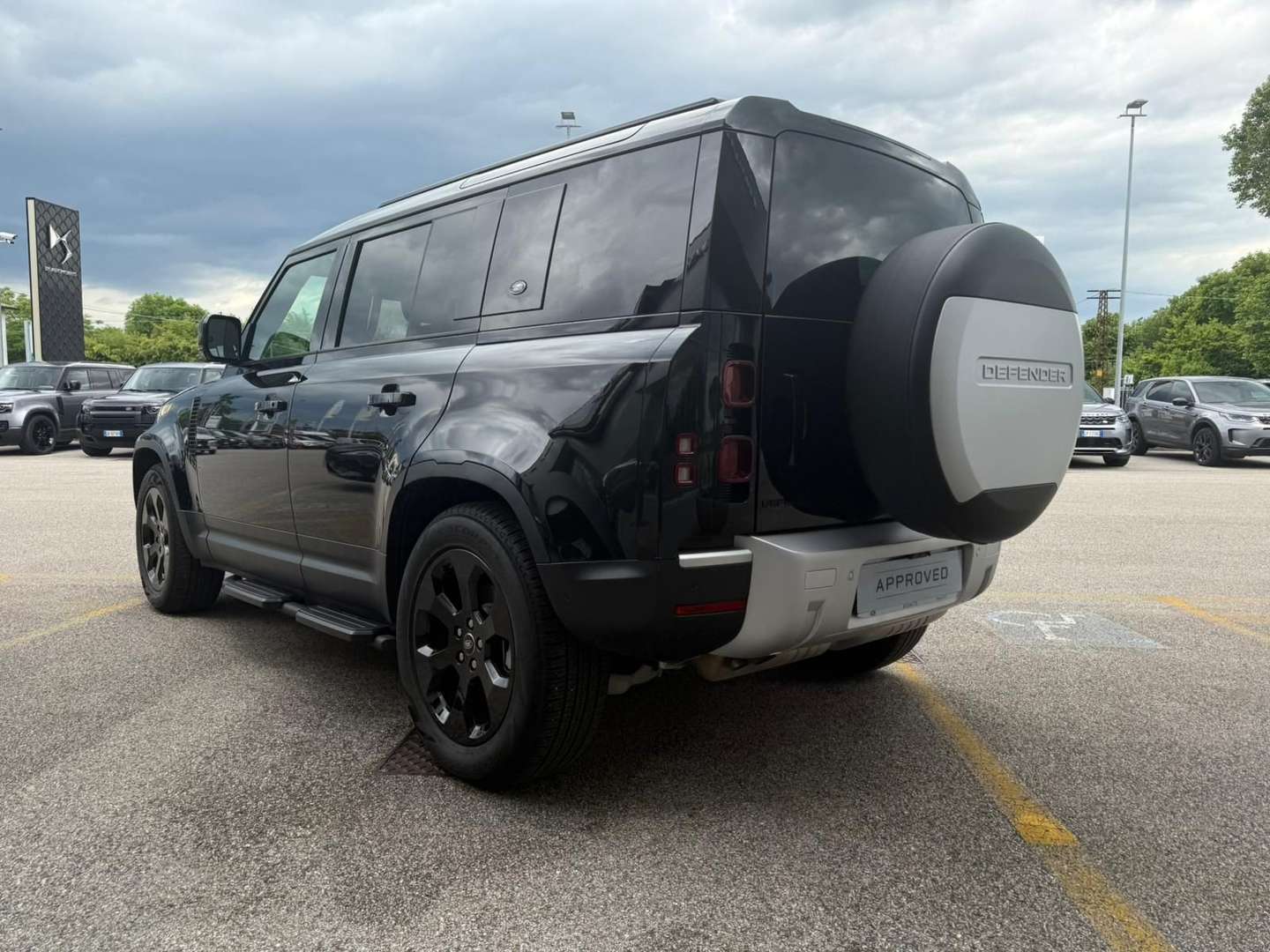 Land Rover Defender 110 SE 3.0 D200 MHEV Auto - 2024 - Joinsteer - #3